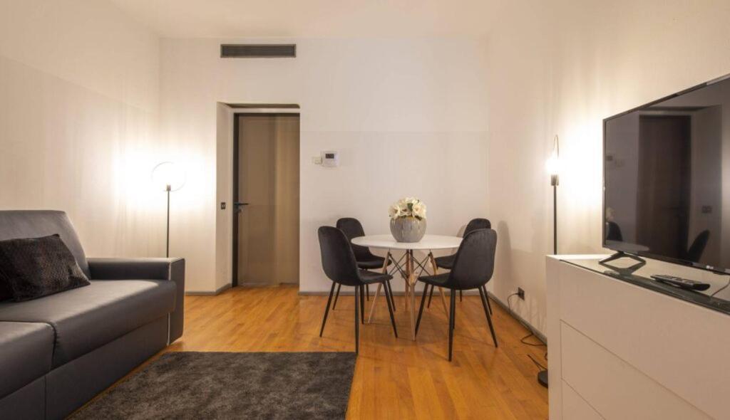 Milan Duomo Suites Εξωτερικό φωτογραφία