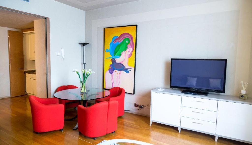 Milan Duomo Suites Εξωτερικό φωτογραφία