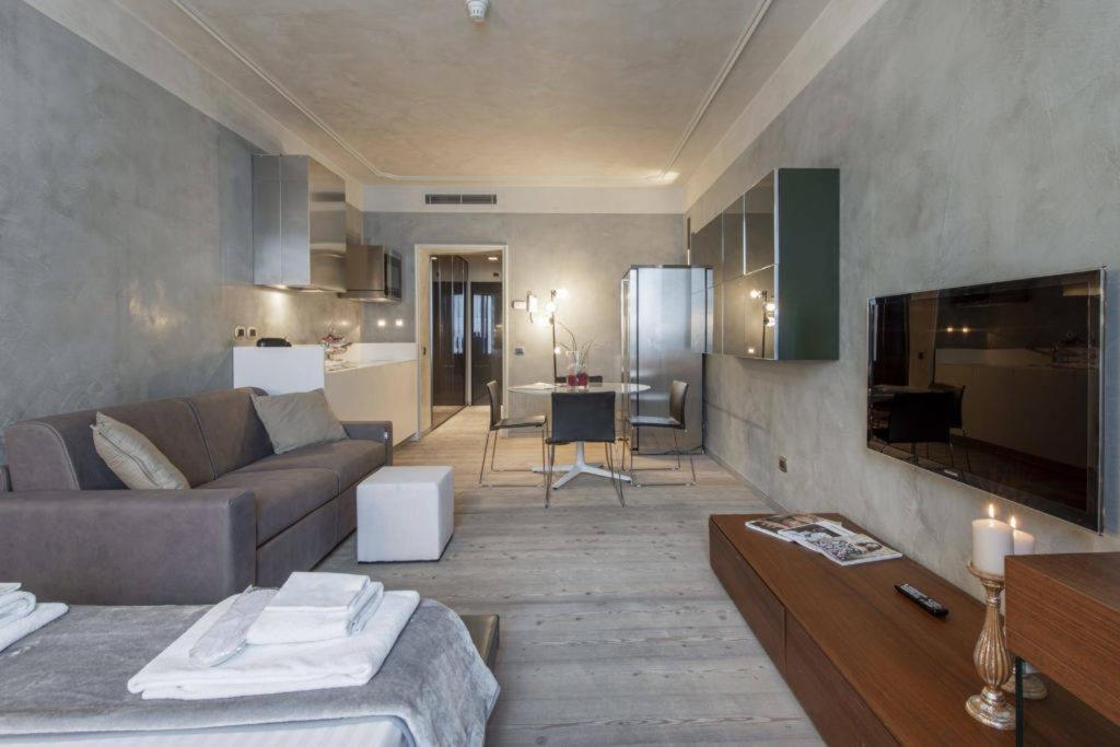 Milan Duomo Suites Εξωτερικό φωτογραφία
