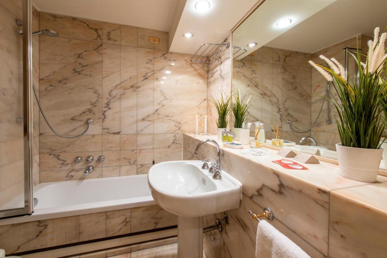 Milan Duomo Suites Εξωτερικό φωτογραφία