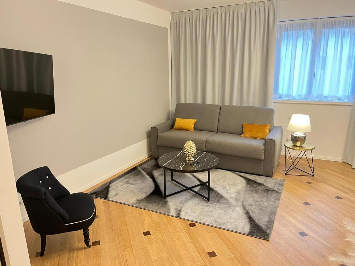 Milan Duomo Suites Εξωτερικό φωτογραφία