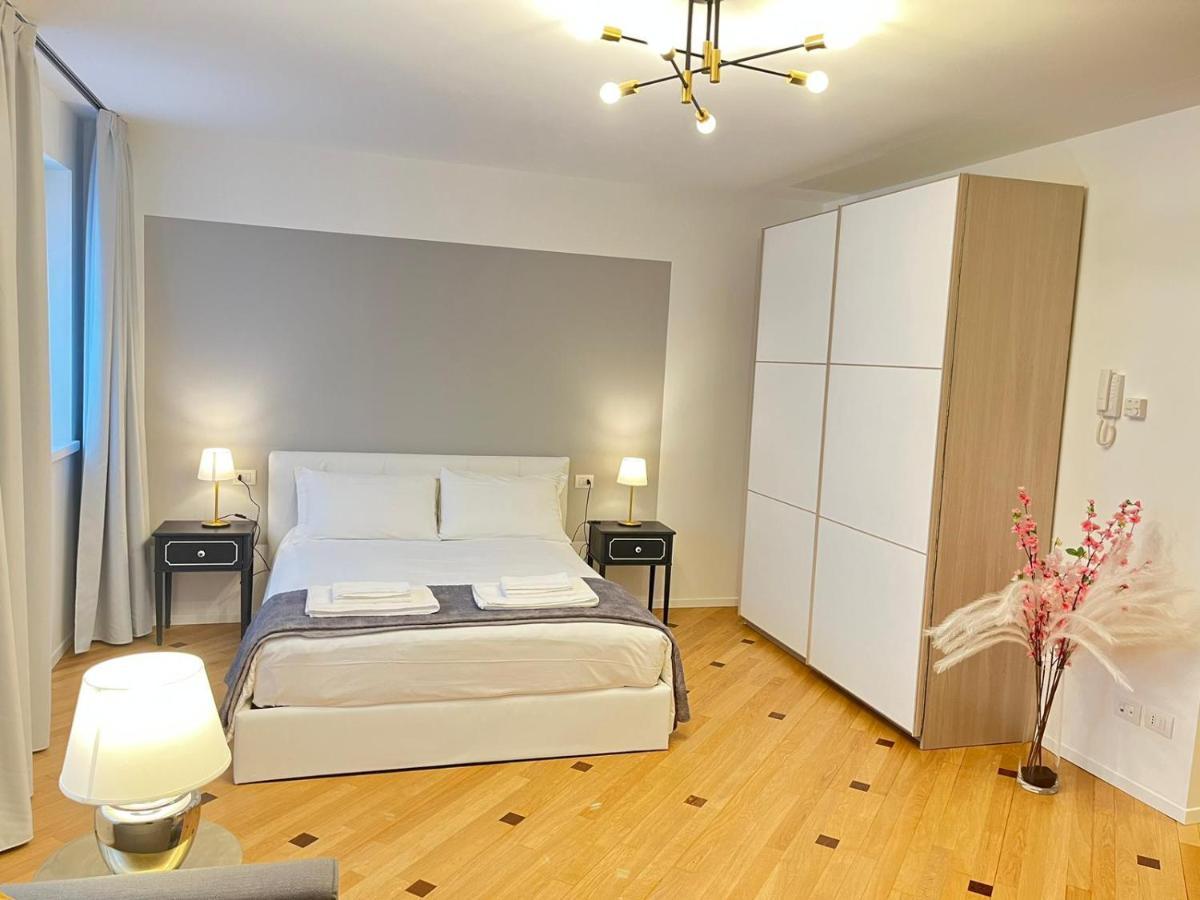 Milan Duomo Suites Εξωτερικό φωτογραφία