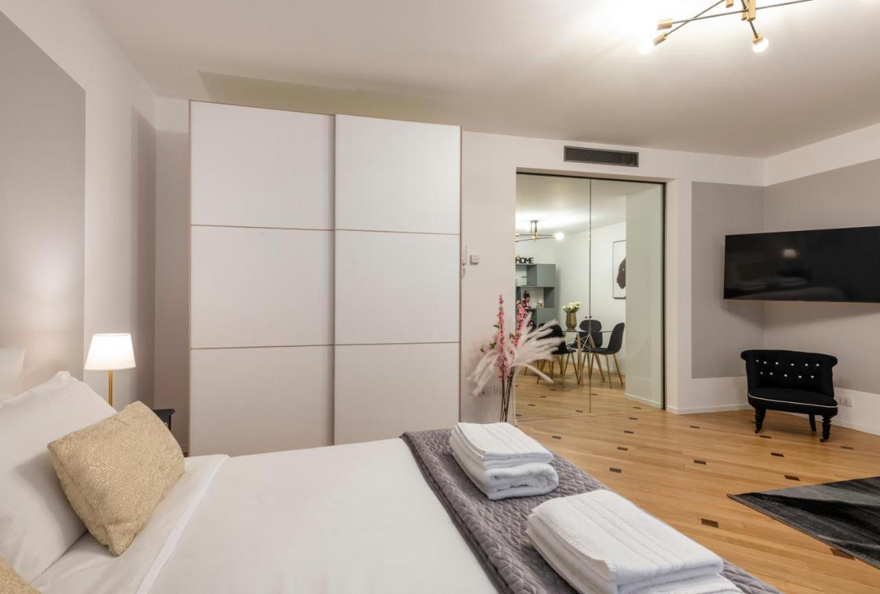 Milan Duomo Suites Εξωτερικό φωτογραφία